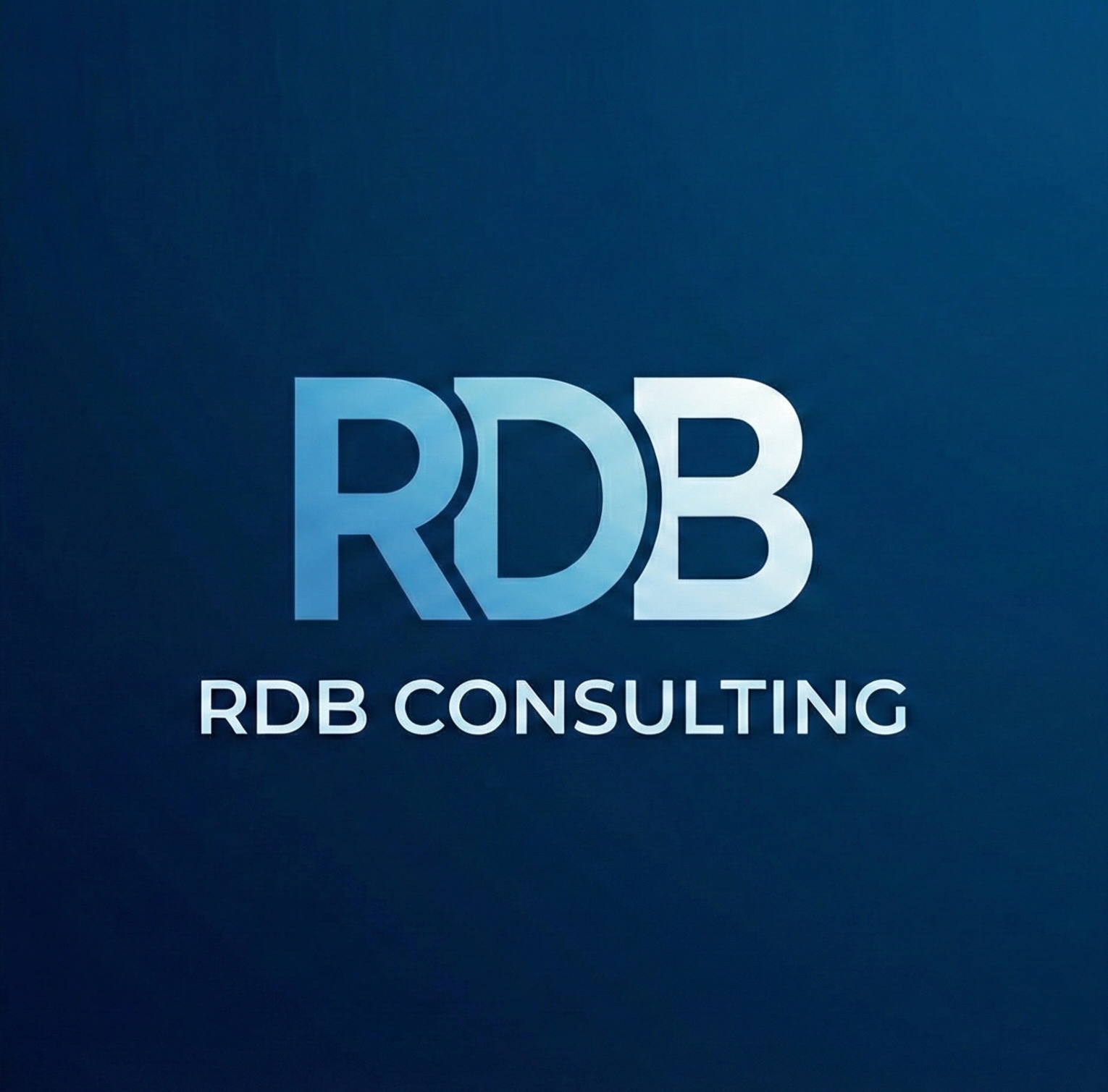 四十五岁左右中年男性头像,穿灰色西装,眼神专注,背景简洁商务环境